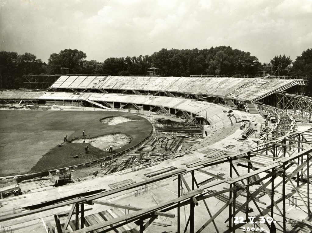 Historisches Fotos vom Bau des Praterstadions aus dem Archiv des Wien Museums

