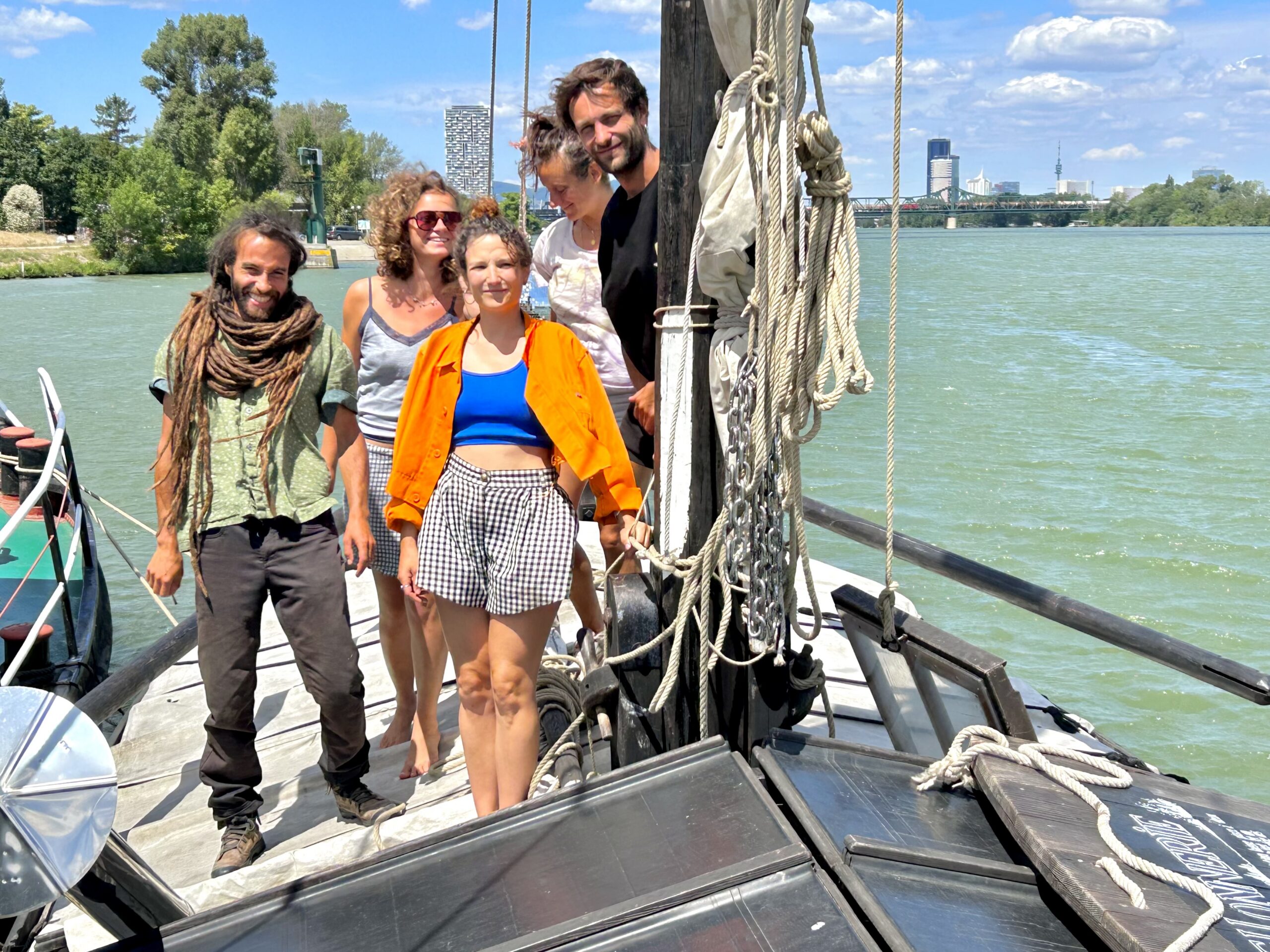 Die Crew des Kulturschiffs Fillonnerie