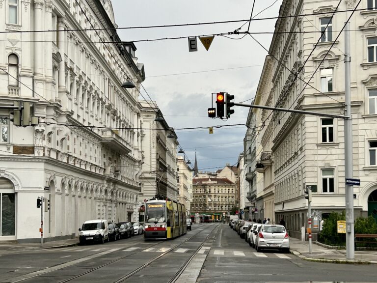 Linie 5 in der Rauscherstraße