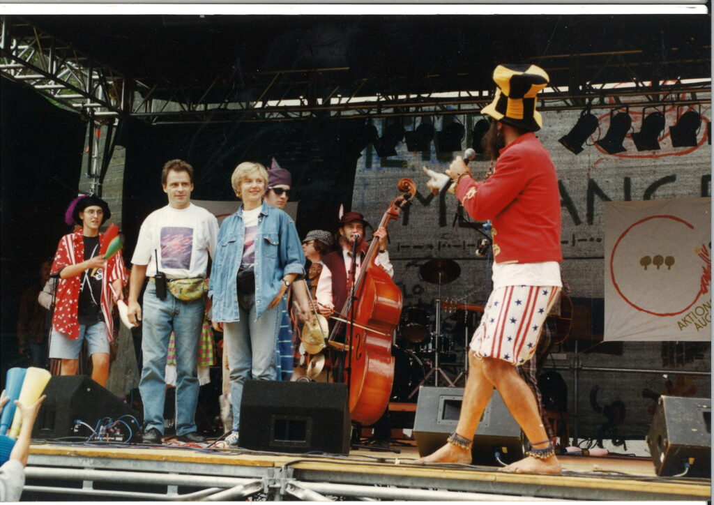 Dieter und Uschi Schreiber beim Fest der Völker 1995 im Augarten