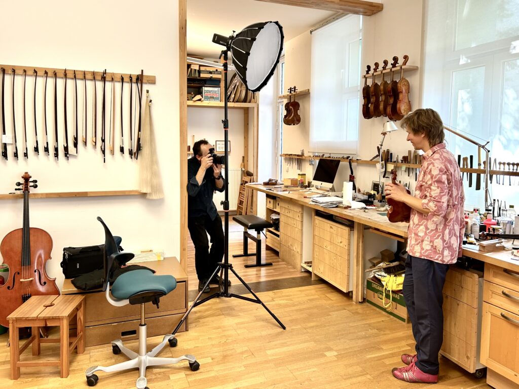 Usa von Stietencron beim Fotoshooting mit Christopher Mavrič