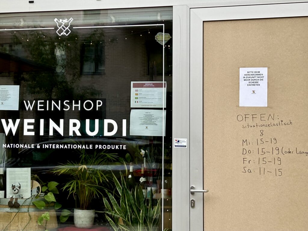 Geschäft "Weinrudi“ im Nordbahnviertel nach dem Einbruch